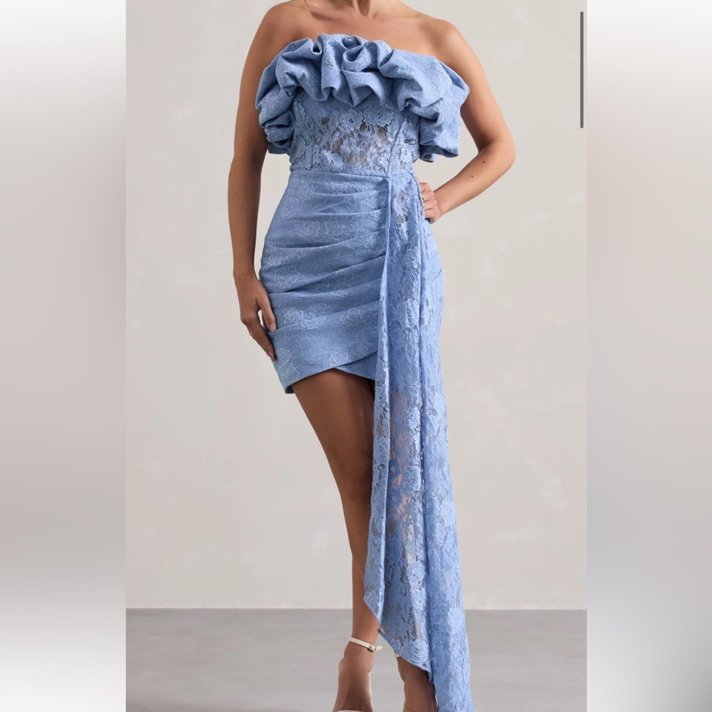 BLUE LACE STRAPLESS RUFFLED MINI DRESS WITH DRAPE